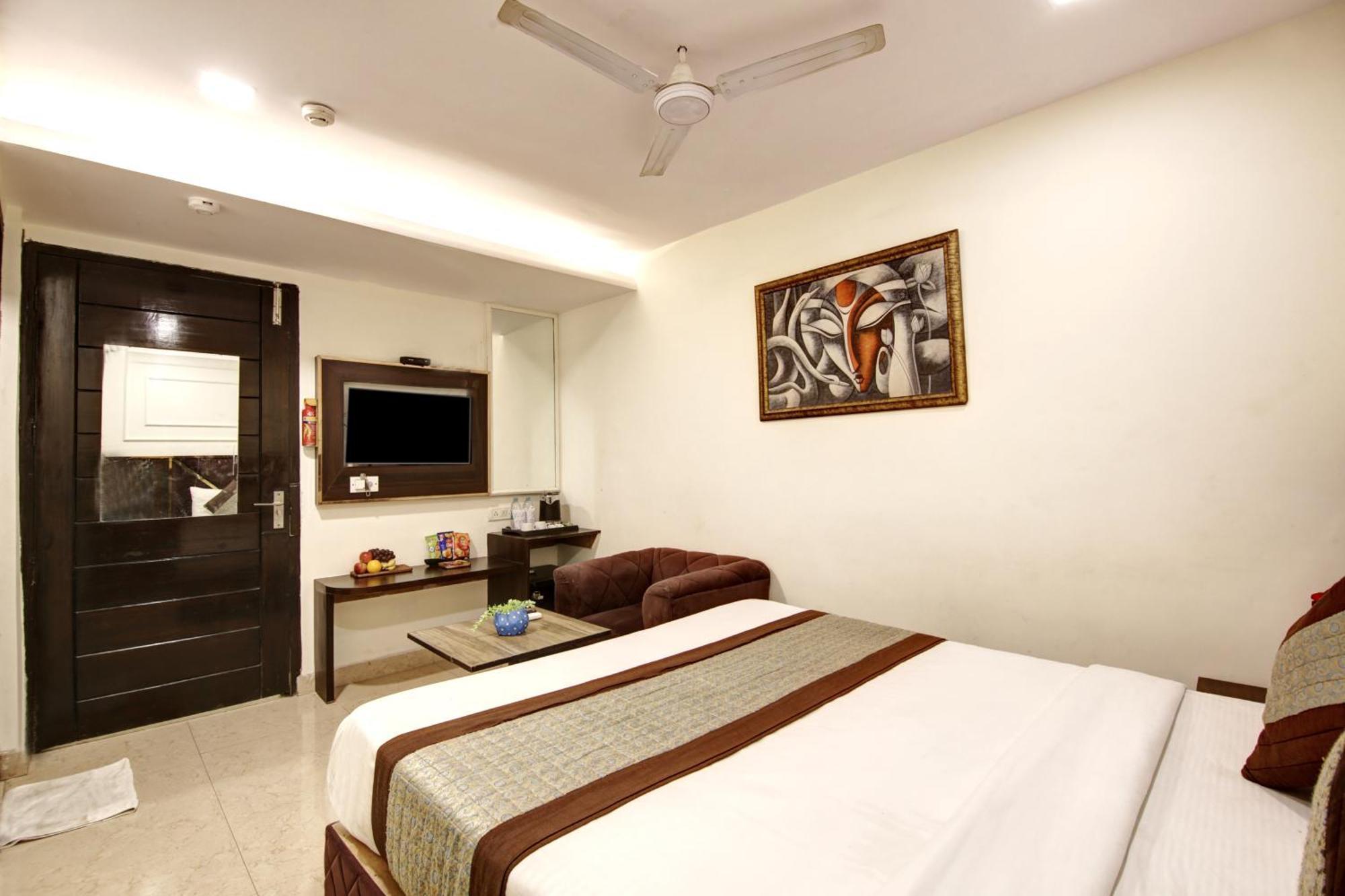 Hotel Wk Comfort - Near White Clove New Delhi Exteriör bild