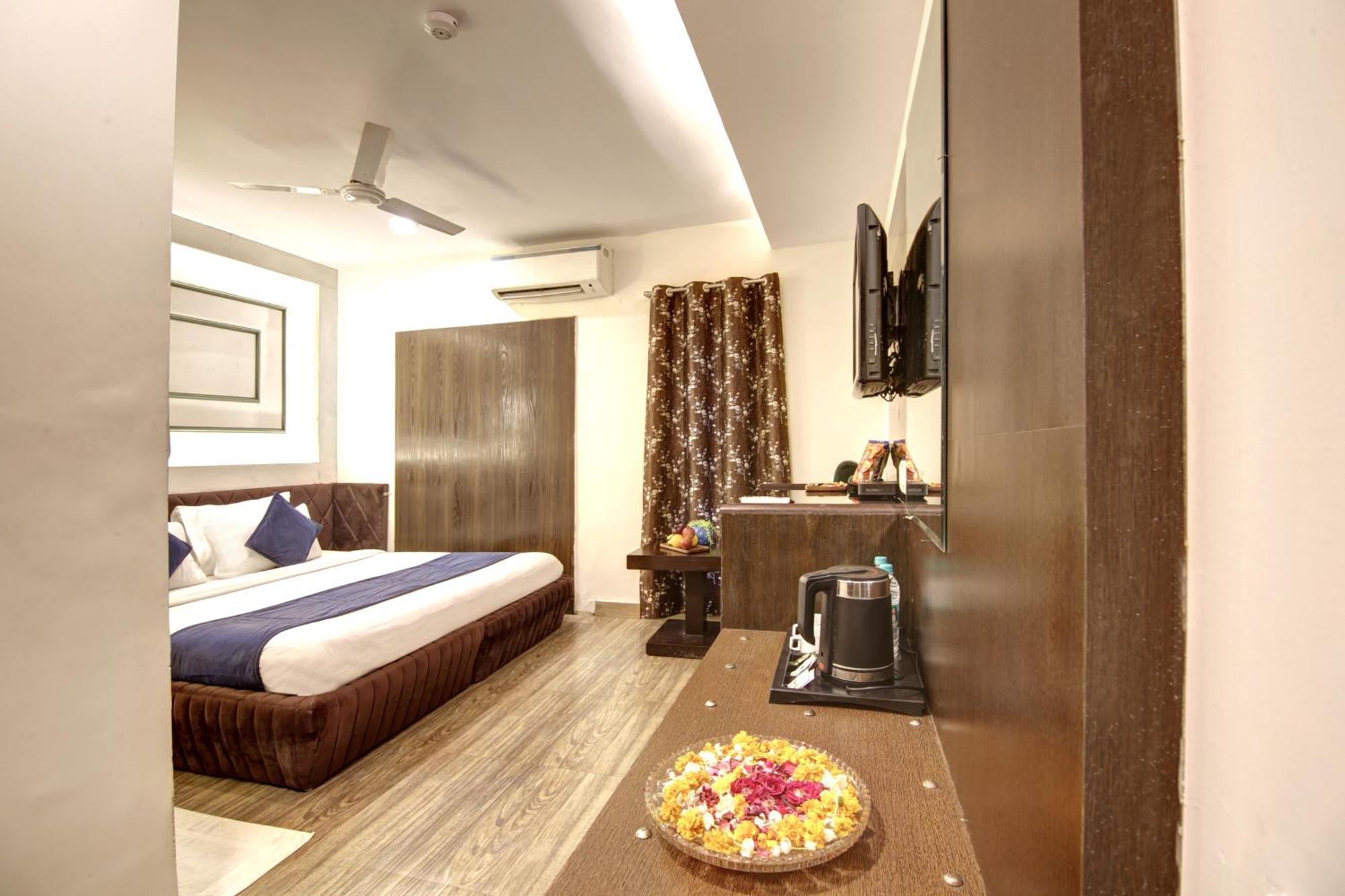Hotel Wk Comfort - Near White Clove New Delhi Exteriör bild