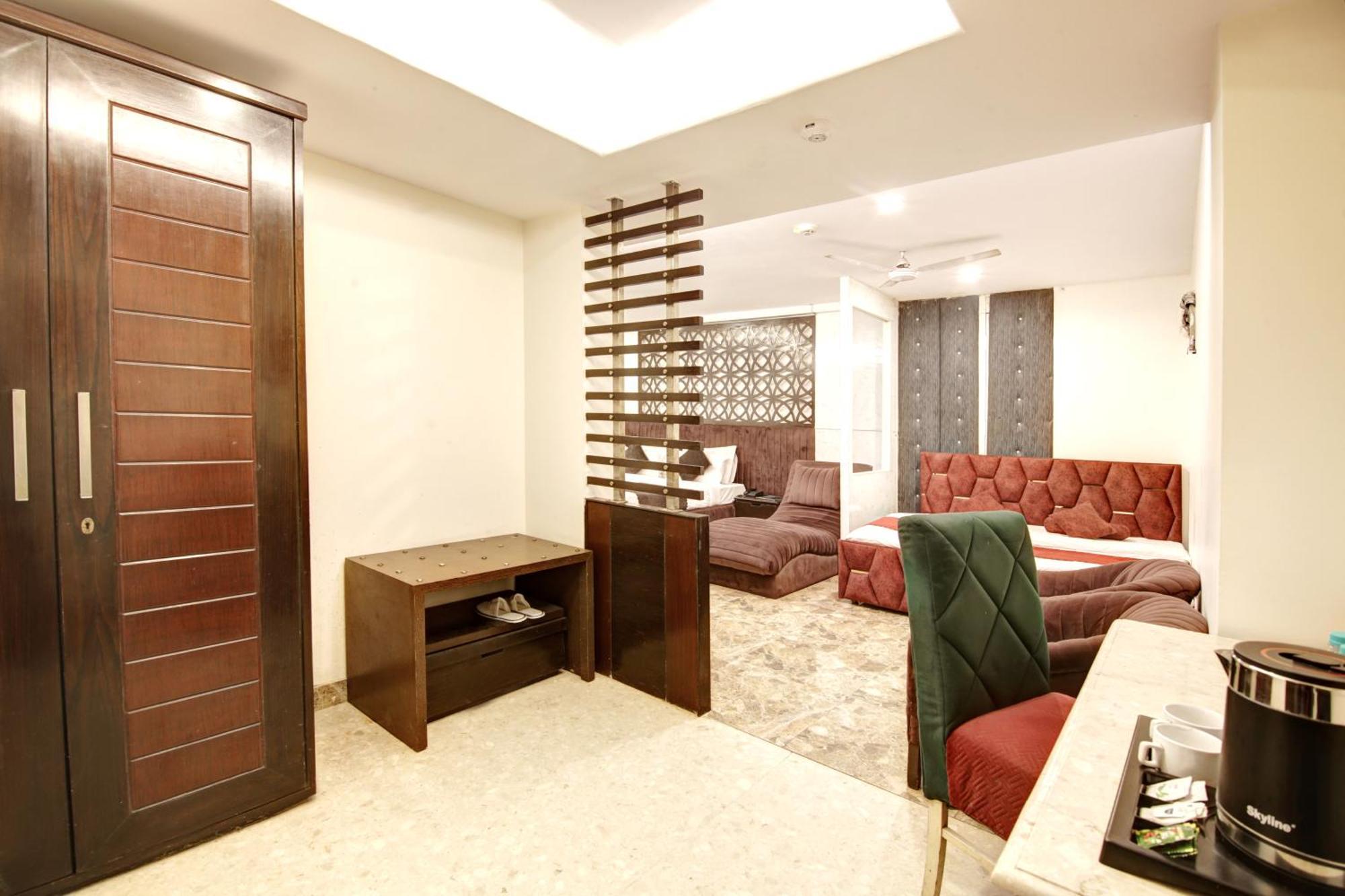 Hotel Wk Comfort - Near White Clove New Delhi Exteriör bild