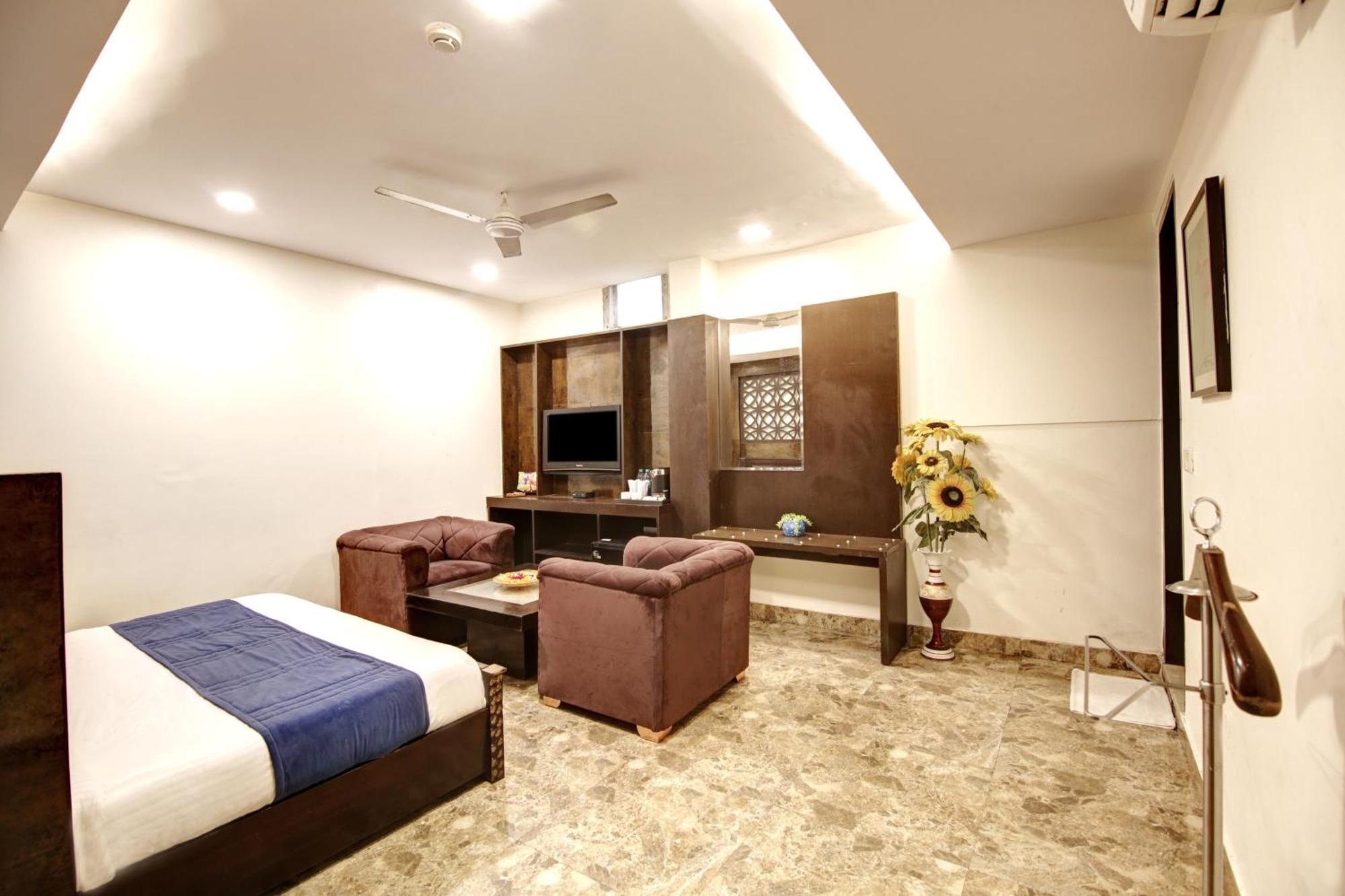 Hotel Wk Comfort - Near White Clove New Delhi Exteriör bild