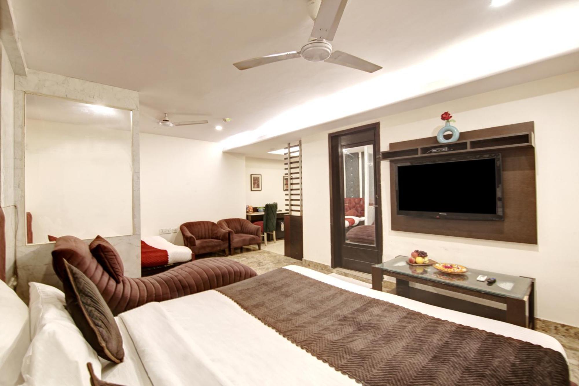 Hotel Wk Comfort - Near White Clove New Delhi Exteriör bild
