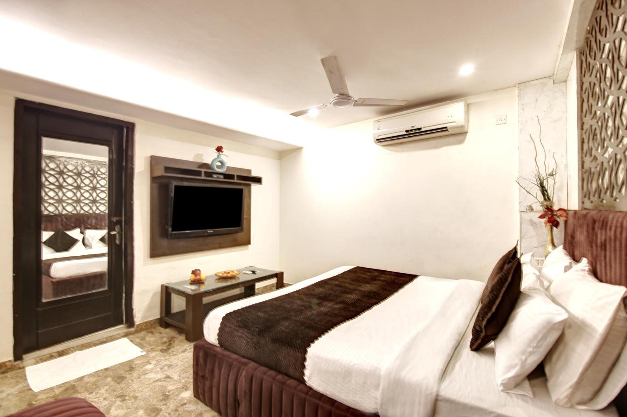 Hotel Wk Comfort - Near White Clove New Delhi Exteriör bild